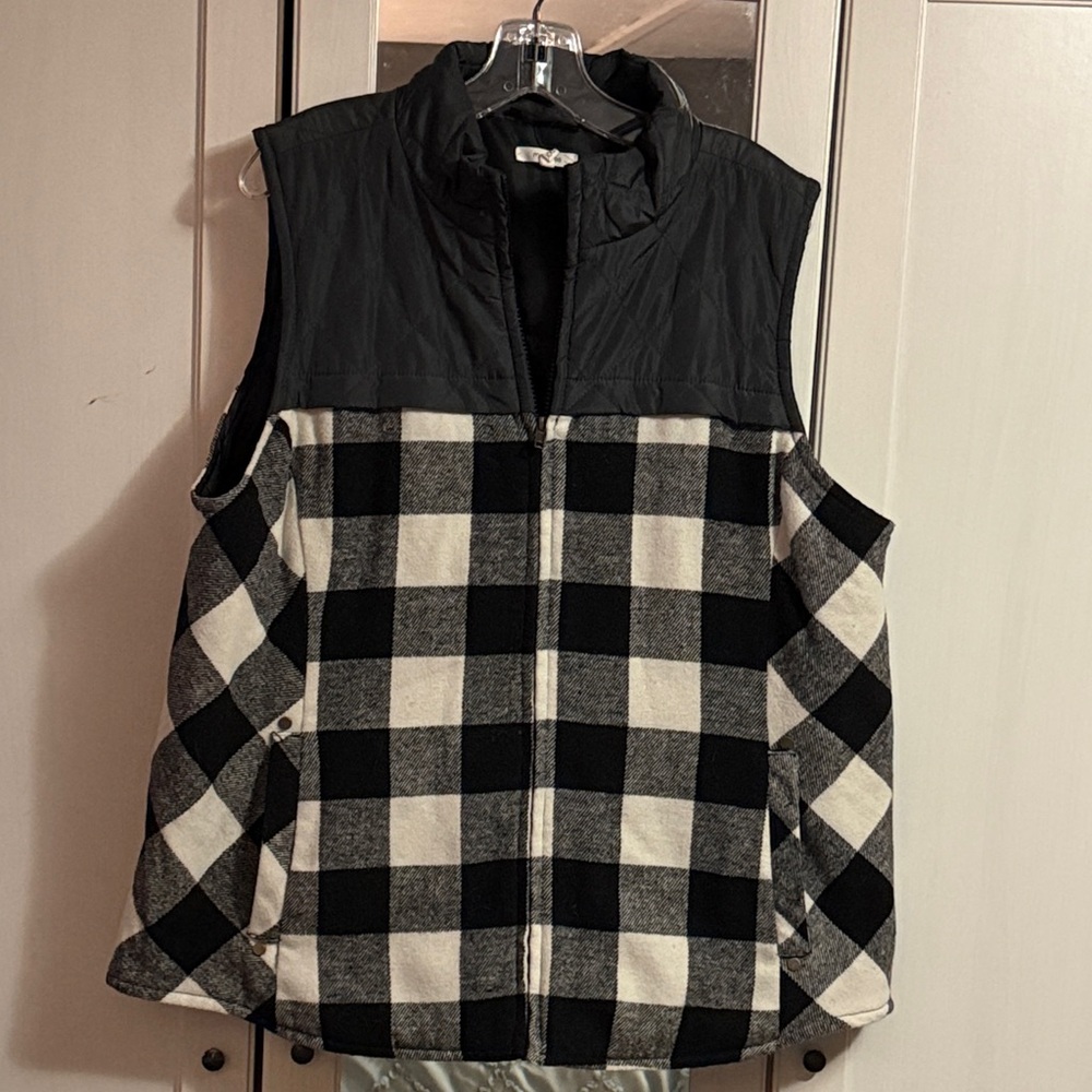 Maurices Black and White Checkered Vest